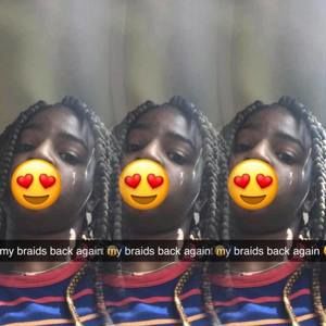 Meet your Posher, Kayla